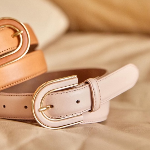 Sezane Accessories - ISO Sezane Ombeline Belt!